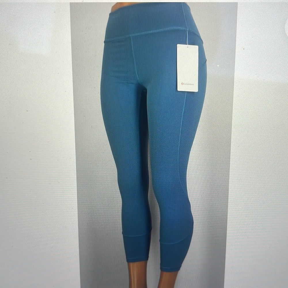 Lululemon in movement 25” Utility blue leggings size 2